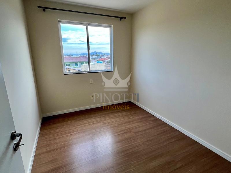 Cordeiros, Itaja�: Apartamento para Alugar com 2 Quartos, Su�te e Vaga de Garagem 24