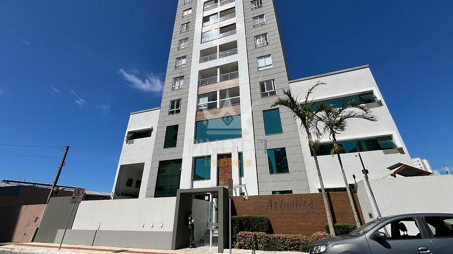 Fachada do Edif�cio Attualita, no bairro S�o Jo�o, em Itaja�.