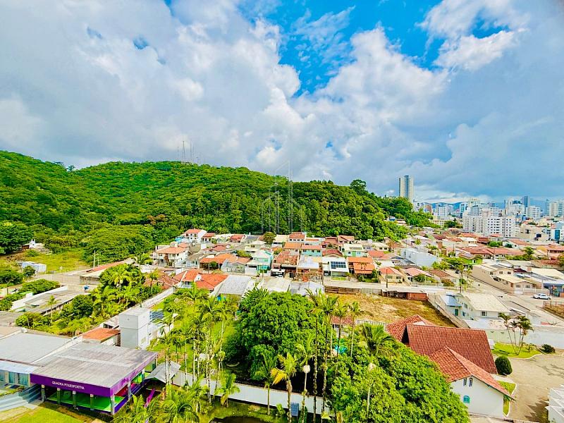 À venda no Bairro Fazenda de Itajaí no Edifício Vila do Verde - Residencial — foto 13