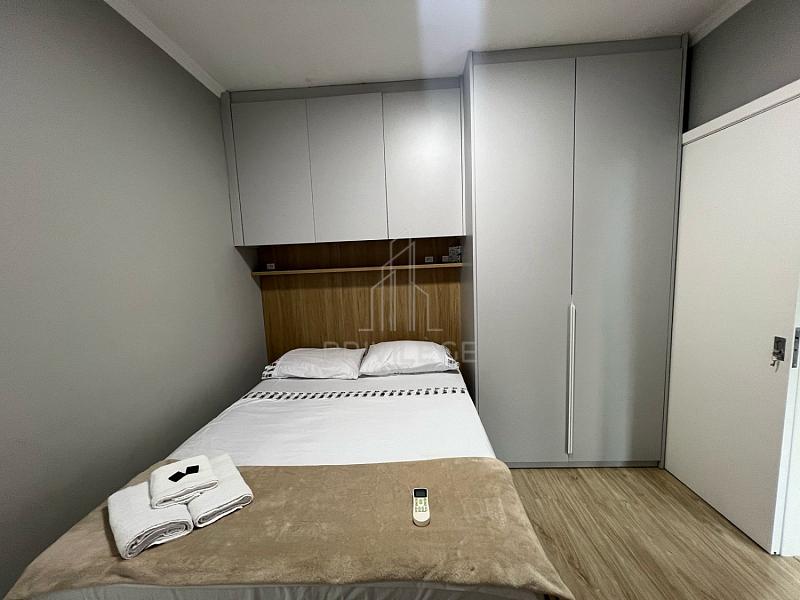 À venda no bairro Centro em Balneário Camboriú no Edifício Albany — foto 6