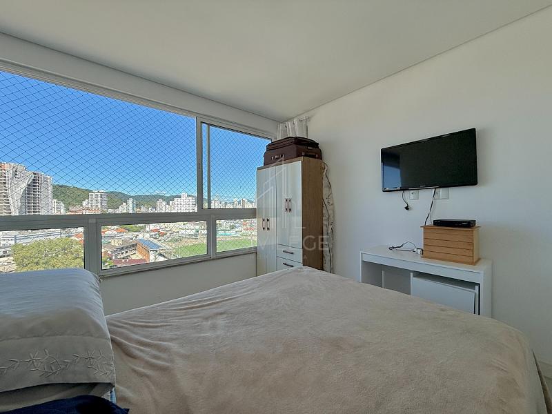 ESTUDIO NO CENTRO DE ITAJAÍ/SC — foto 9