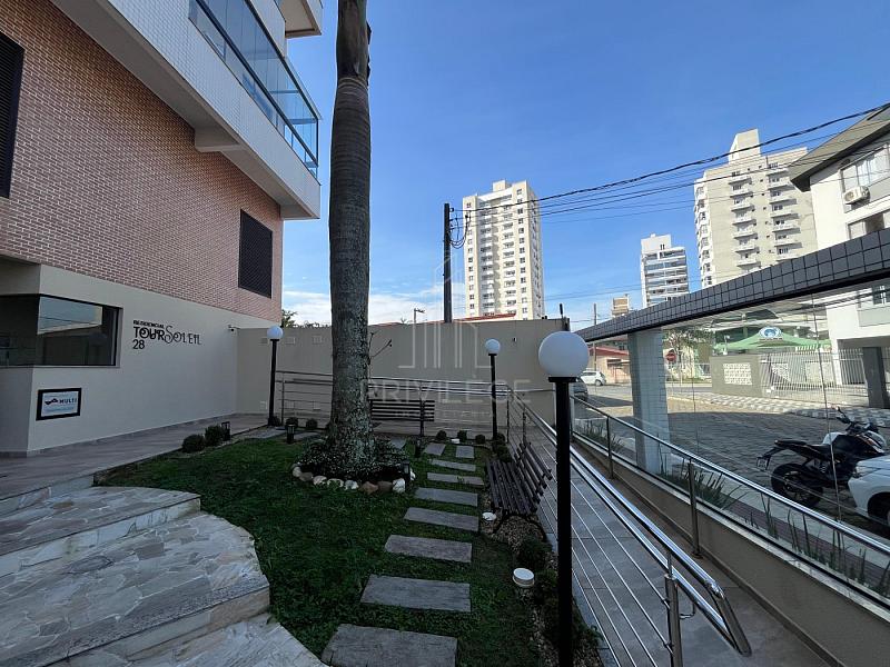Locação no Bairro São Judas de Itajaí no Edifício Tour Soleil — foto 31