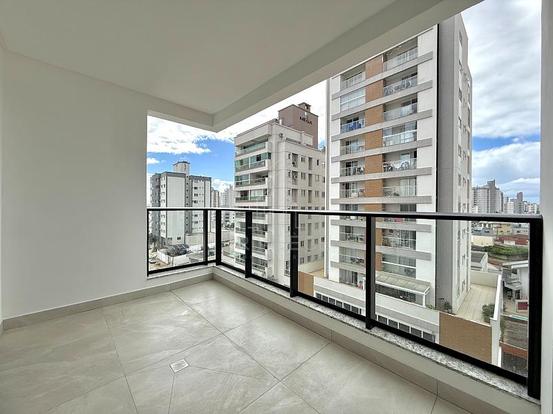À venda no Bairro Vila operária de Itajaí no Edifício Living 360 — foto 3