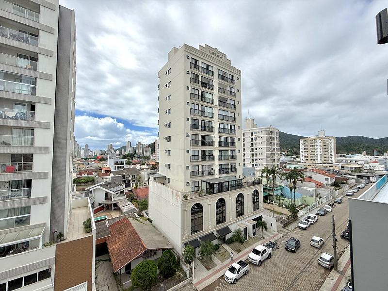 À venda no Bairro Vila operária de Itajaí no Edifício Living 360 — foto 24