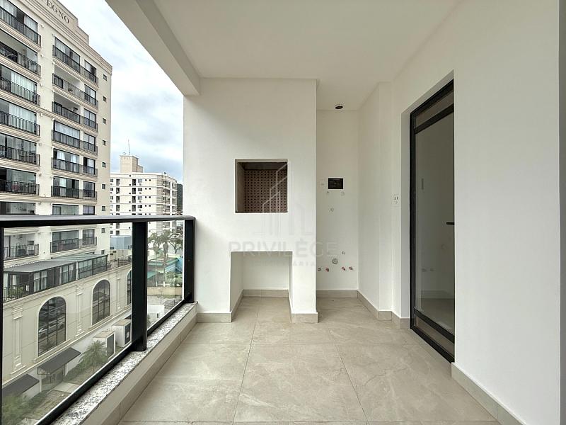 À venda no Bairro Vila operária de Itajaí no Edifício Living 360 — foto 2