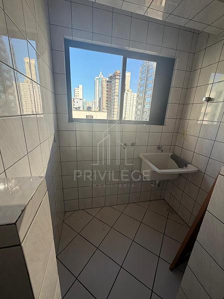 Apartamento no centro de Balne�rio Cambori� 3