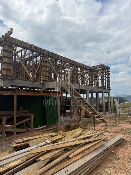 CASA NO CONDOM�NIO AL�NEA RESERVA ITAJA� 14