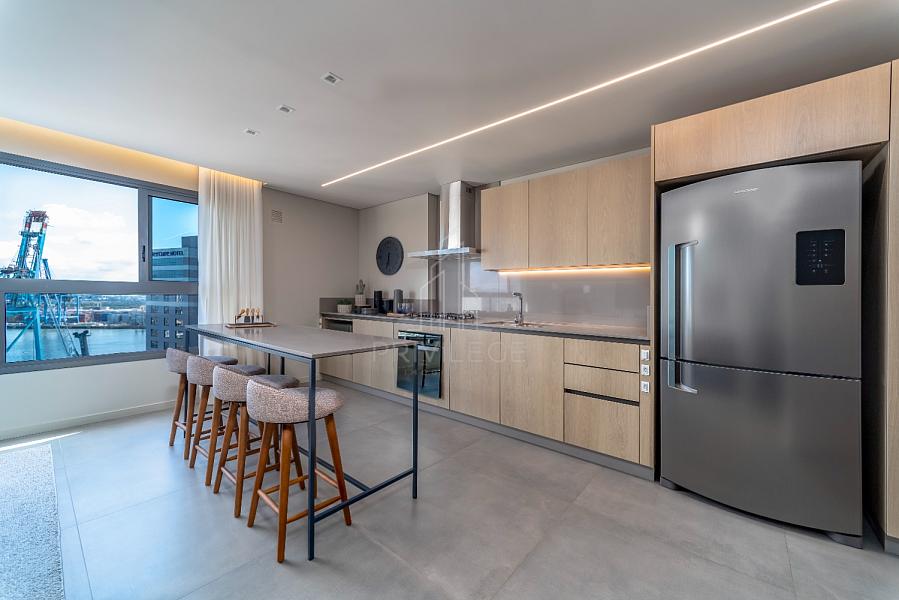APARTAMENTO NOVO E  MOBILIADO NO CENTRO COM VISTA PARA O PORTO 6