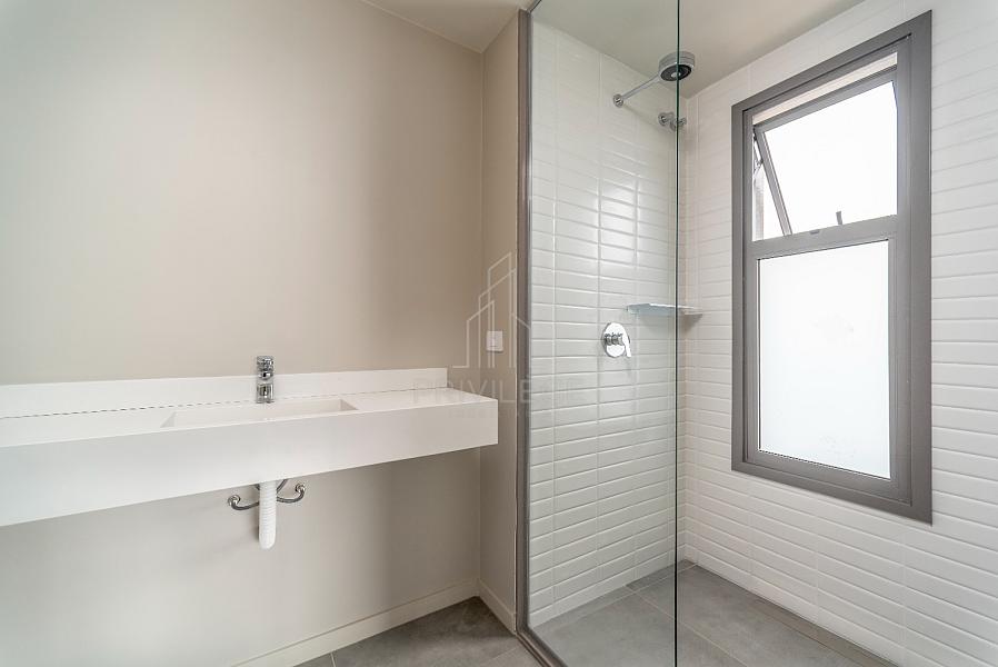 APARTAMENTO NOVO  NO CENTRO COM VISTA PARA O PORTO 18
