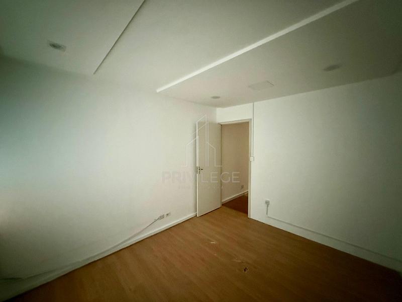 SALA COMERCIAL AO LADO DO SHOPPING 1