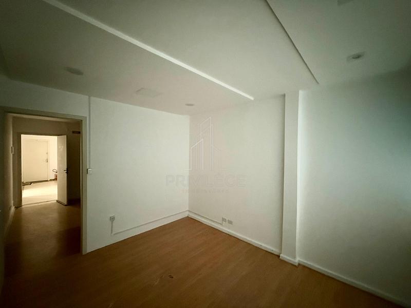 SALA COMERCIAL AO LADO DO SHOPPING 4