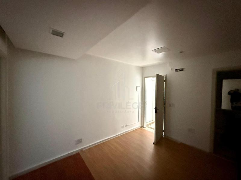 SALA COMERCIAL AO LADO DO SHOPPING 5