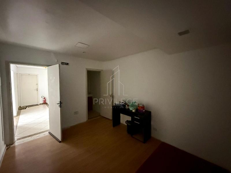 SALA COMERCIAL AO LADO DO SHOPPING 7