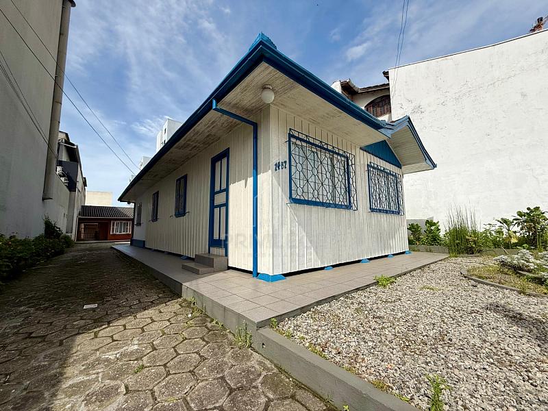 CASA NO BAIRRO FAZENDA 26