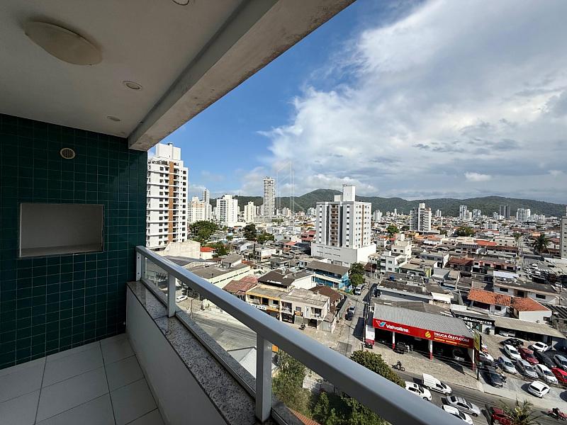 Loca��o no bairro S�o Jo�o de Itaja� no Costa Esmeralda 8