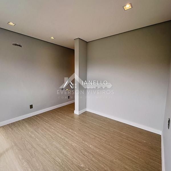 Casa Reformada com Vista para o Lago e Elevador no Condomínio Swiss Park — Lazer e Sofisticação — foto 24