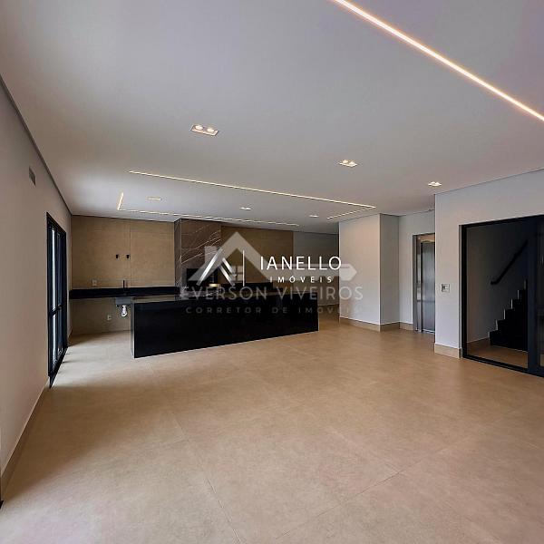 Casa Reformada com Vista para o Lago e Elevador no Condomínio Swiss Park — Lazer e Sofisticação — foto 19