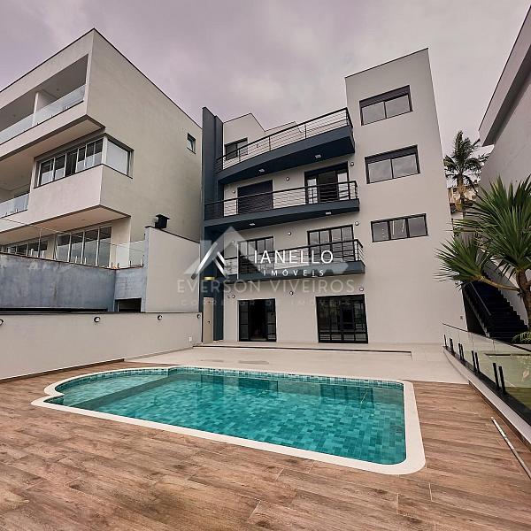 Casa Reformada com Vista para o Lago e Elevador no Condomínio Swiss Park — Lazer e Sofisticação — foto 3