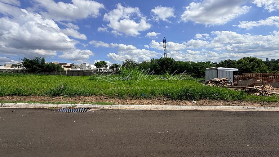 Terreno Condom�nio Terras do Sinh� III com 413,19 m� - Terreno Condom�nio Fechado em Piracicaba SP. 1
