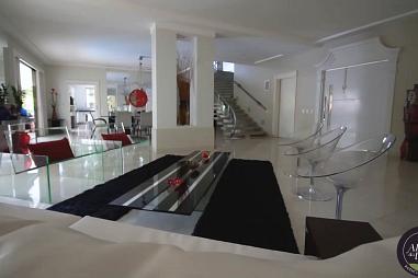 Sobrado à venda no Aldeia do Vale | Goiânia | 5 suítes | Pé-direito duplo | Lazer completo | Alto padrão