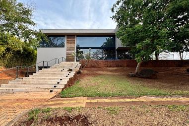 Sobrado de alto padrão à venda no Aldeia do Vale | Terreno de esquina | Lazer privativo | Exclusividade