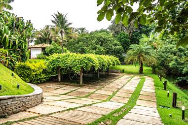 Sobrado no Aldeia do Vale – 4 suítes, mirante, lazer completo e vista encantadora