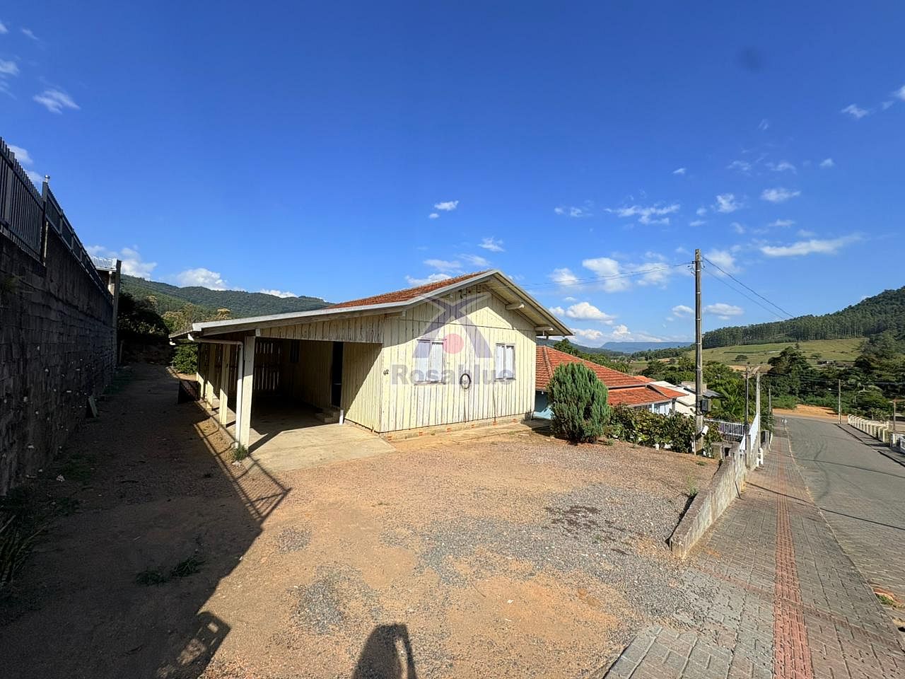 CASA DE MADEIRA - foto 1