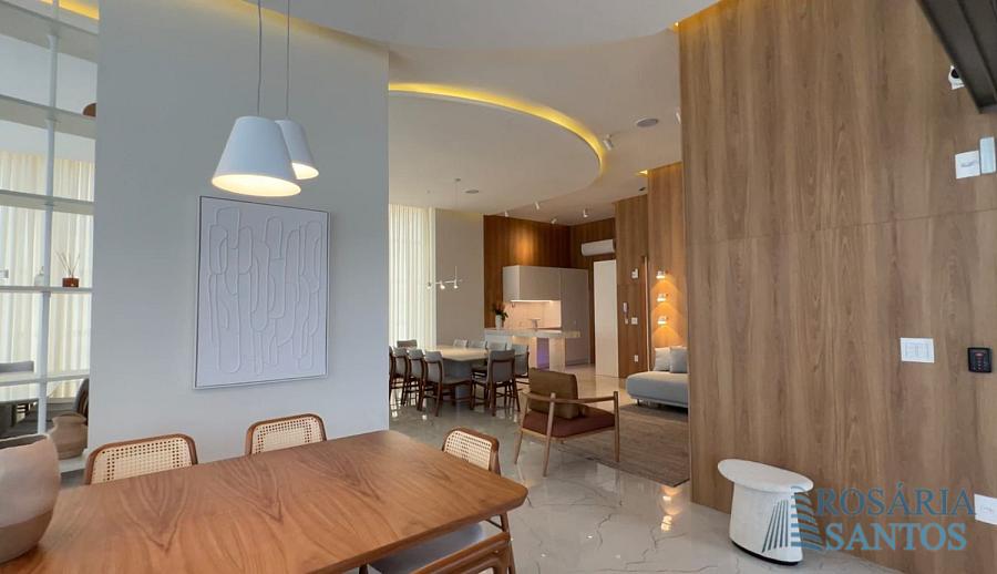 Deslumbrante Cobertura no Las Brisas com 05 Suítes 06 Vagas - Pioneiros em Balneário Camboriú — foto 3