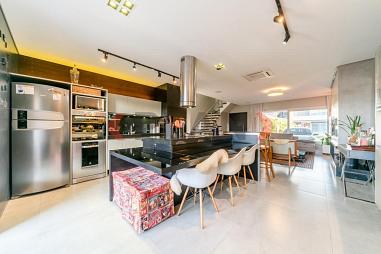 CASA MOBILIADA PARA ALUGUEL/VENDA