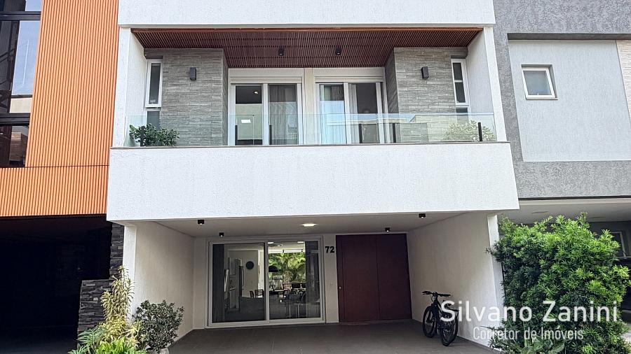 Casa � venda no Reserva Ecoville com 3 su�tes, mobiliada e piscina aquecida 1