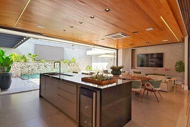 Mansão no Condomínio Villagio