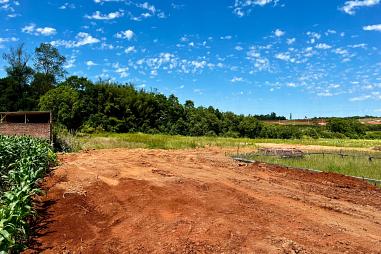 TERRENO PRÓXIMO AO PARQUE