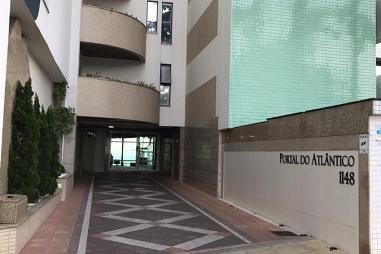 ED. PORTAL DO ATLÂNTICO - Frente Mar | Centro - 82,00m² Privativos, 2 Dormitórios (1 suíte), 1 vaga privativa, Ótima Localização