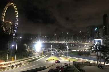 ED. TERRAÇOS DA RAINHA - Pioneiros, 1 Dormitório, 42,00m² privativos, Mobiliado, Quadra mar, 1 Vaga, vista Mar e da Big Wheel