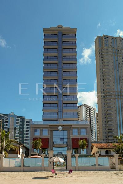 Apartamento 04 Su�tes no Centro de Itapema 10