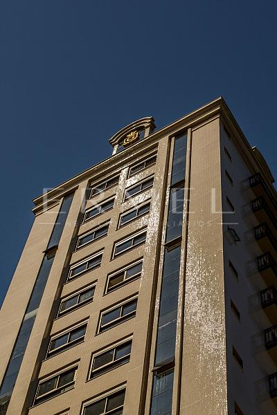 Apartamento 04 Su�tes no Centro de Itapema 9