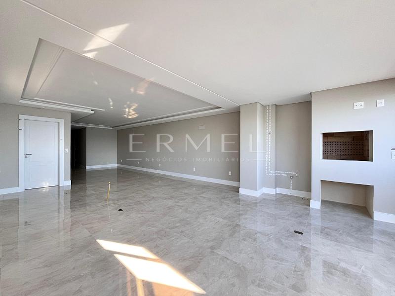 Apartamento 04 Su�tes no Centro de Itapema 8