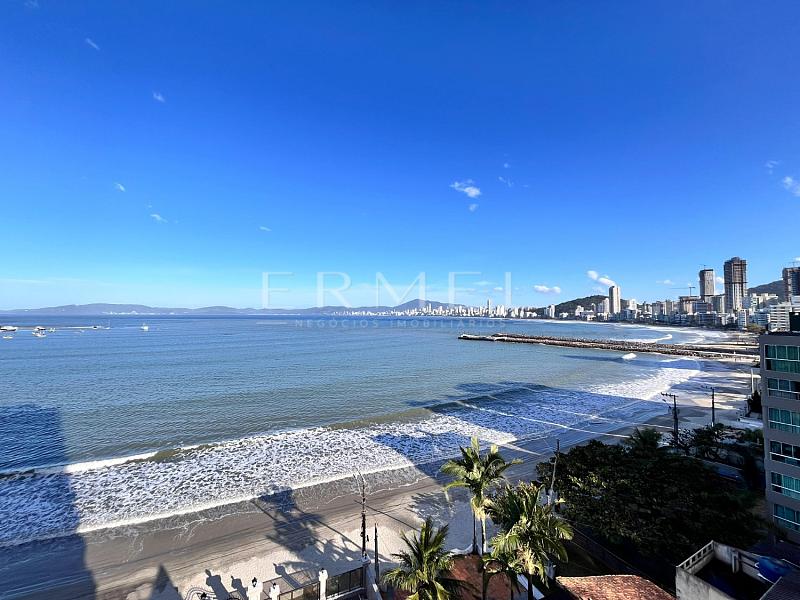 Apartamento 04 Su�tes no Centro de Itapema 13