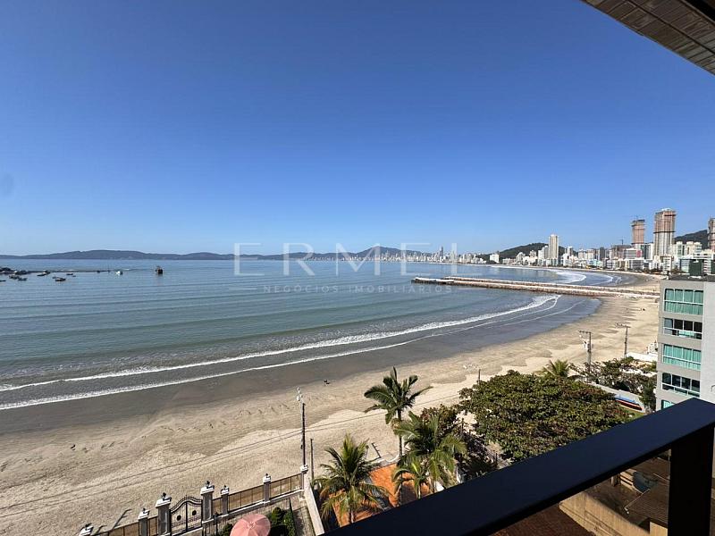 Apartamento 04 Su�tes no Centro de Itapema 14