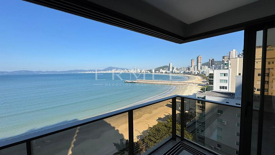 Apartamento 04 Su�tes no Centro de Itapema 16