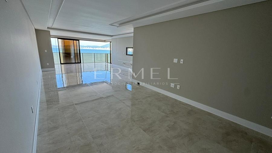 Apartamento 04 Su�tes no Centro de Itapema 19