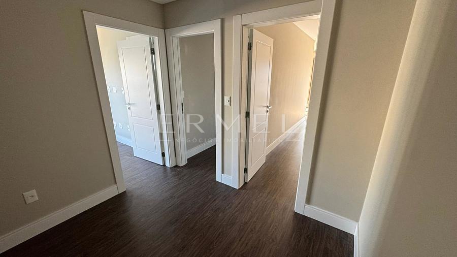 Apartamento 04 Su�tes no Centro de Itapema 22