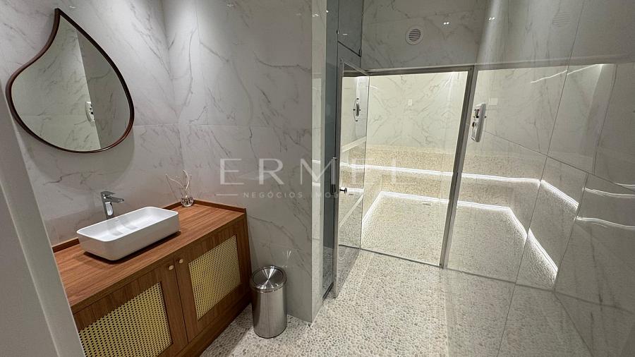 Apartamento 04 Su�tes no Centro de Itapema 37