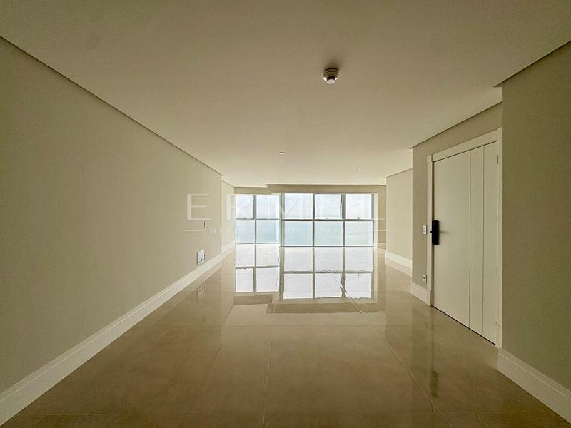 Apartamento 04 Su�tes no Centro de Balne�rio Cambori� 10