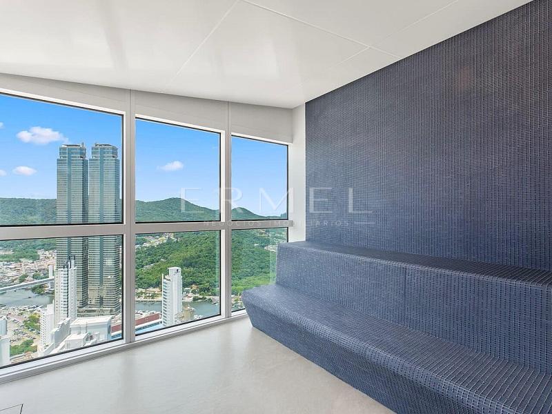 Apartamento 04 Su�tes no Centro de Balne�rio Cambori� 34
