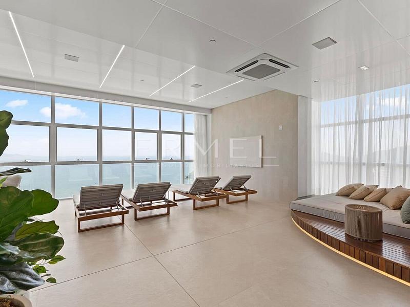 Apartamento 04 Su�tes no Centro de Balne�rio Cambori� 36
