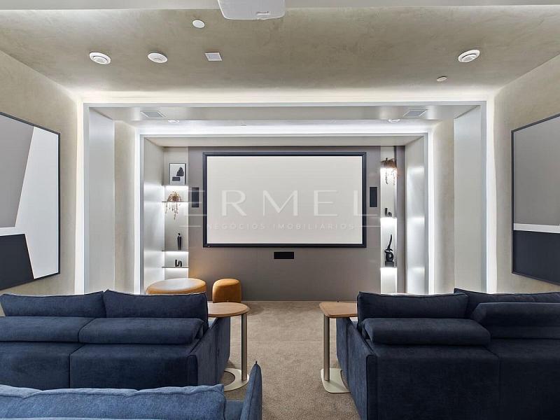 Apartamento 04 Su�tes no Centro de Balne�rio Cambori� 42