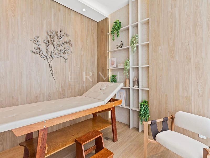 Apartamento 04 Su�tes no Centro de Balne�rio Cambori� 45
