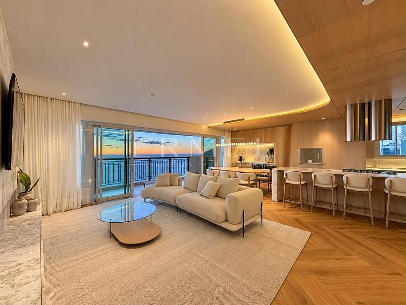 Apartamento 04 Su�tes no Centro de Balne�rio Cambori� 4