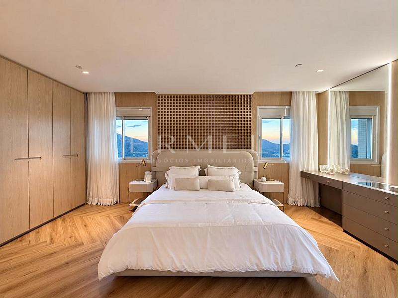 Apartamento 04 Su�tes no Centro de Balne�rio Cambori� 10